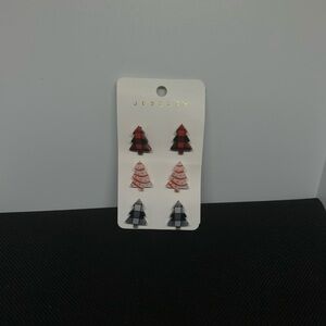 Beautiful Christmas earrings